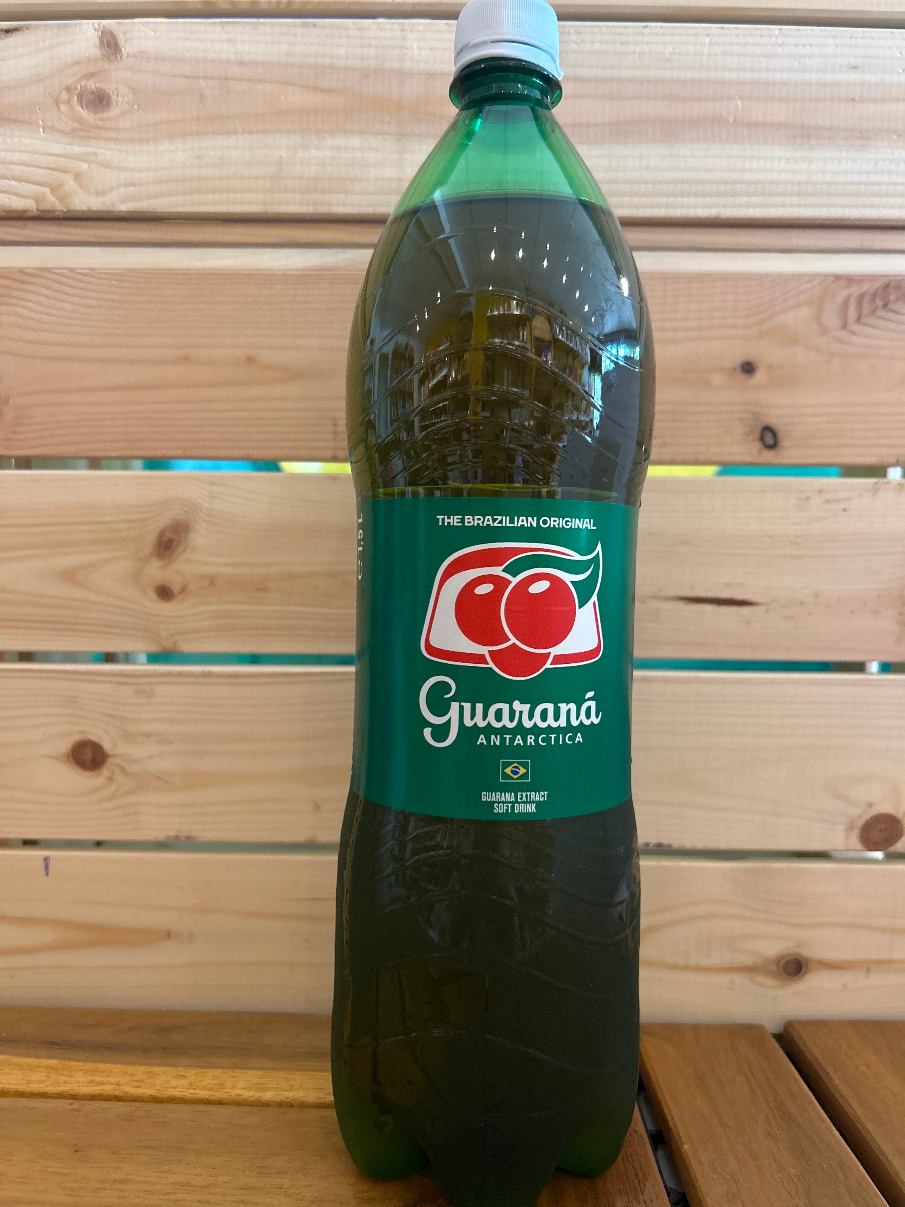 Brazilian soda with Guaraná (Guaraná Antarctica) - 1.5L