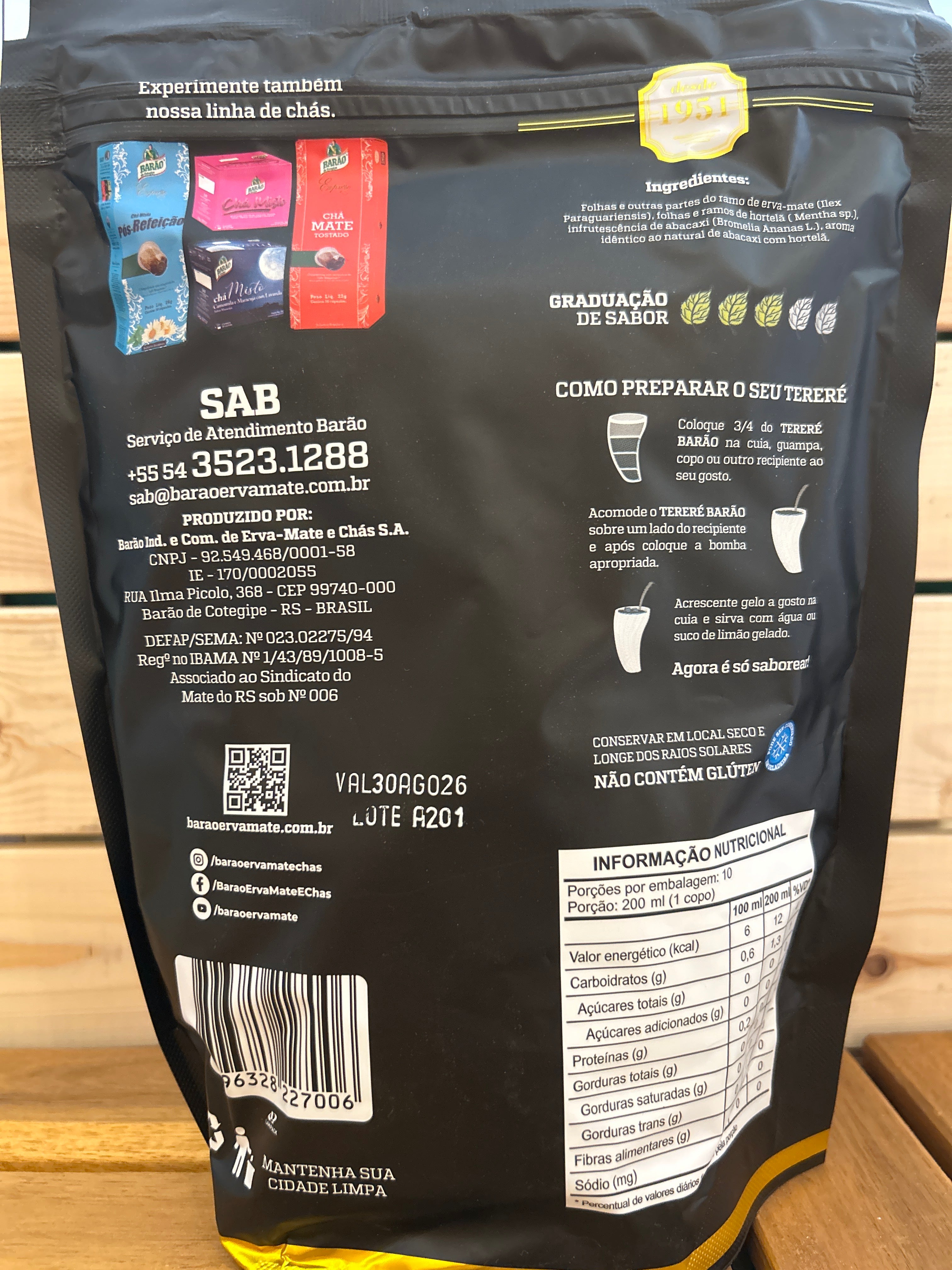"yerba mate for tereré pineapple and mint flavor (Erva Mate para Tereré Abacaxi e Hortelã) BARÃO - 500g"