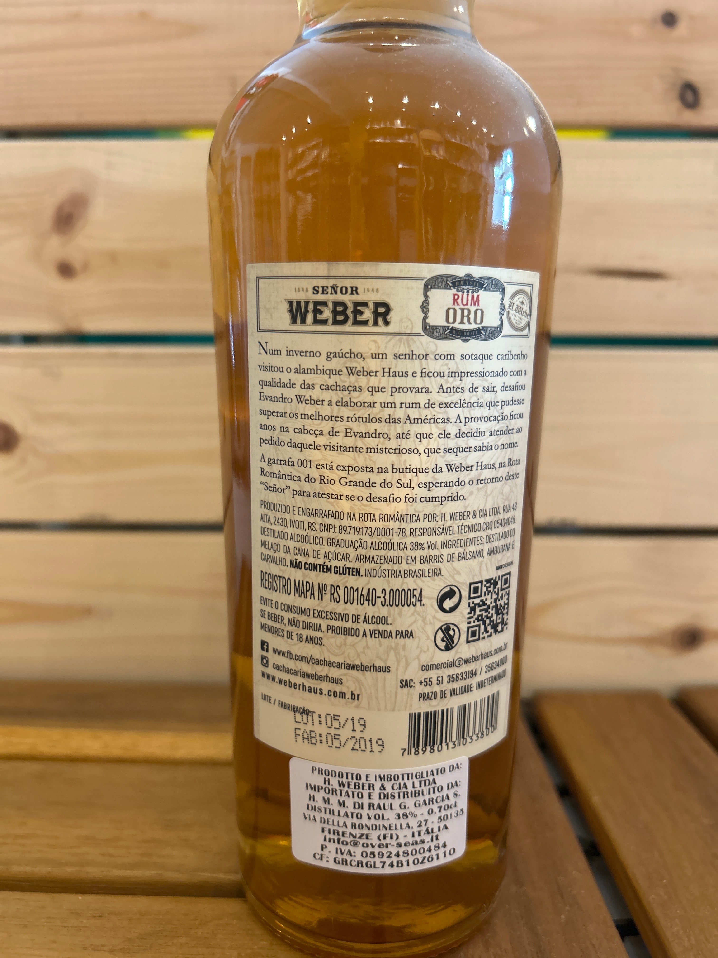 Rum Gold Senhor Weber (Brazilian Rum Gold Señor Weber) - WEBER HAUS - 700ml