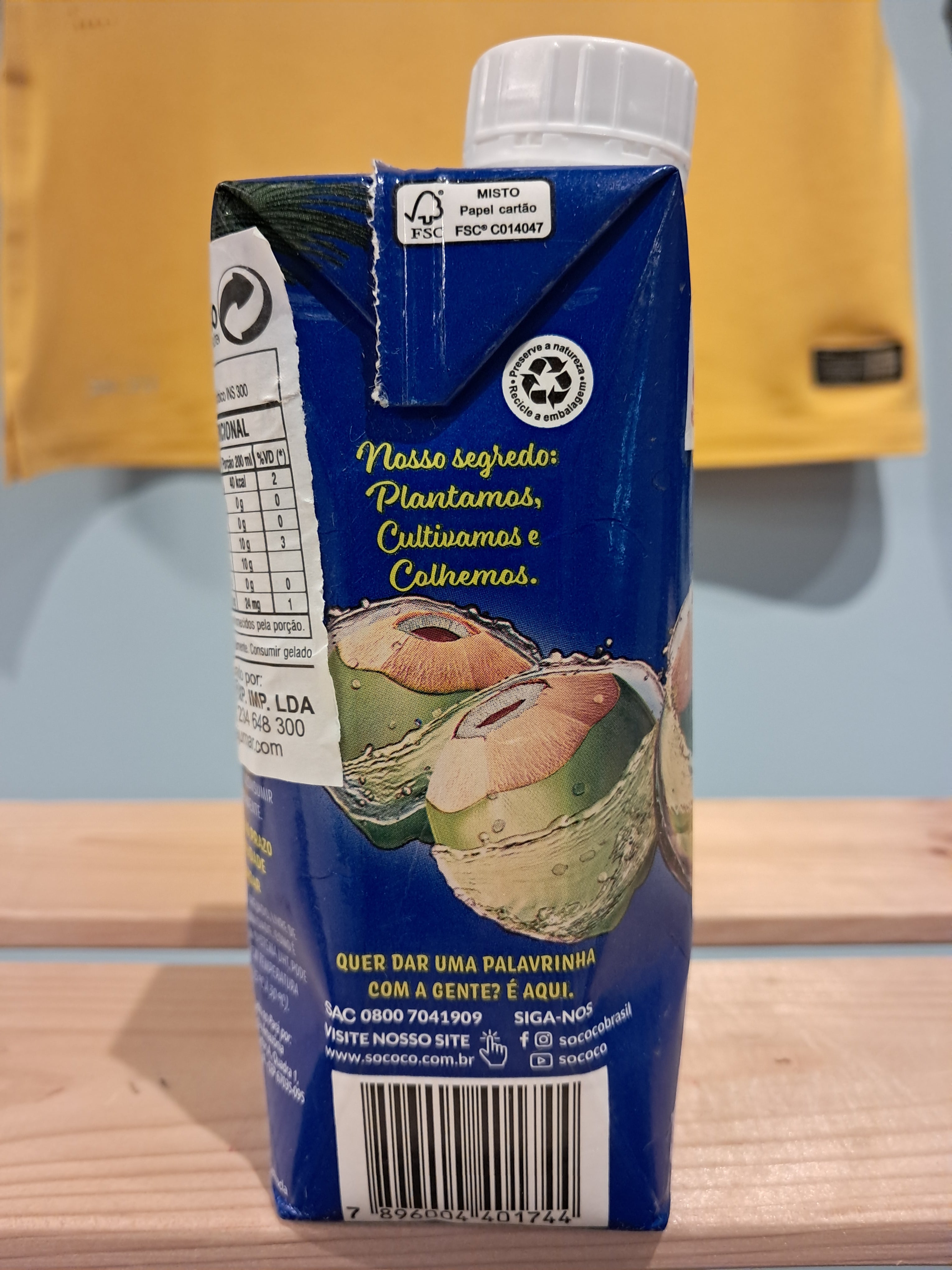 Coconut water (Coconut Water) SOCOCO - 330ml