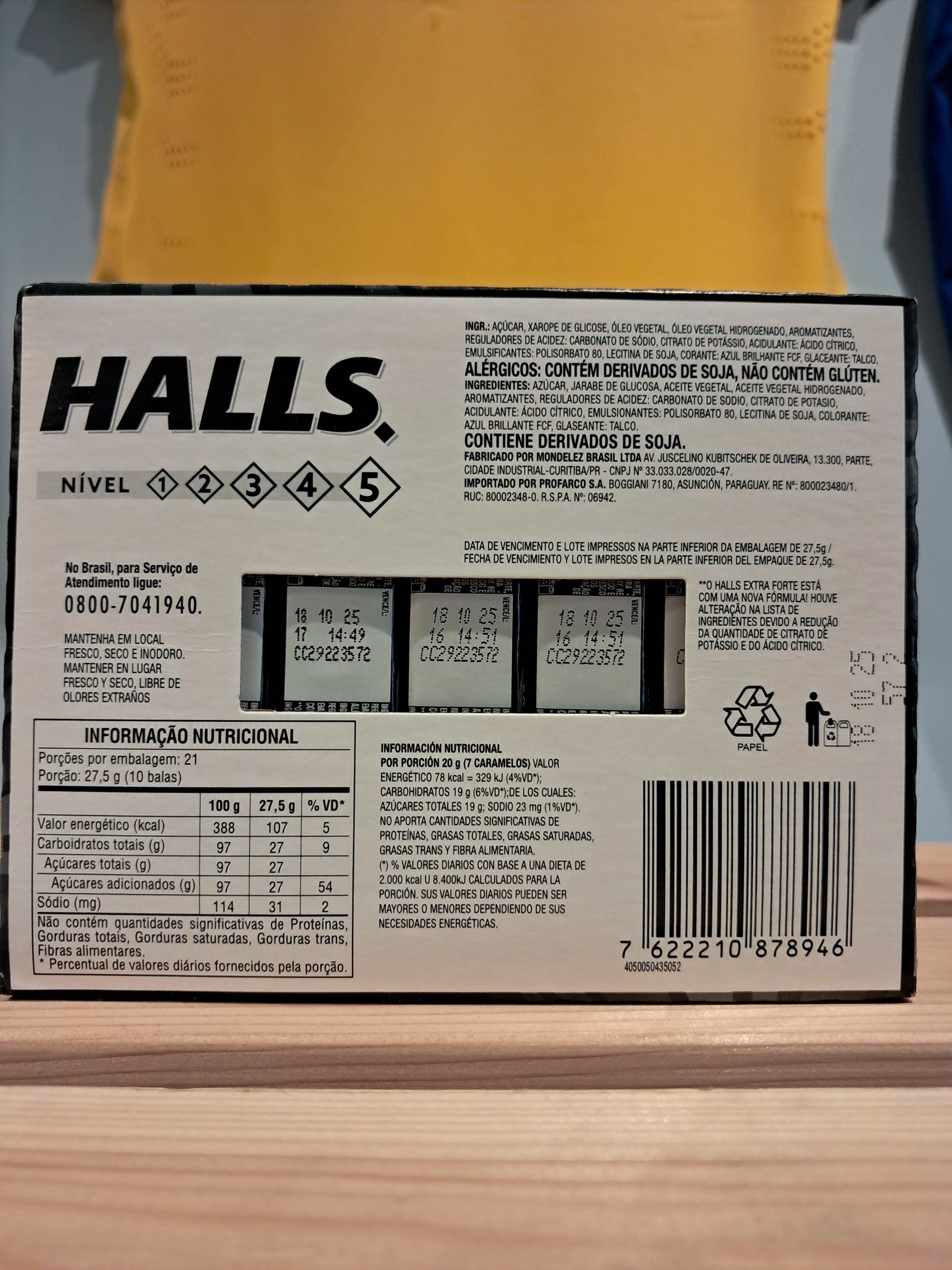 HALLS caramelle Nero - ( Bala extra forte ) - HALLS - 28g