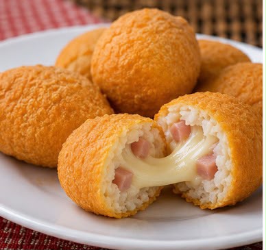Golden ham and cheese fritters (Ham and cheese coxinha) – fried and frozen – Small pack – 10 units of 25 g (250 g)