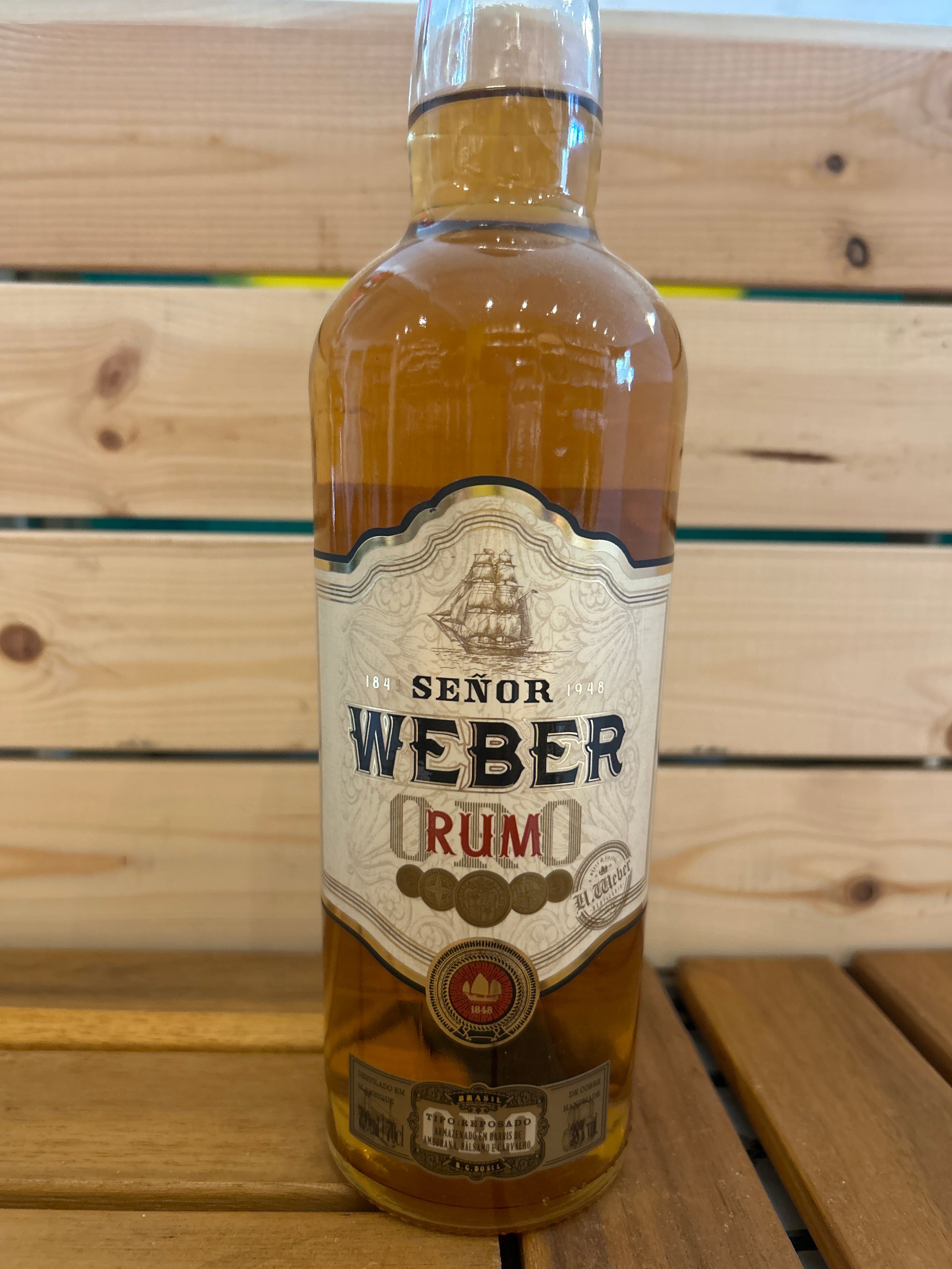 Rum Gold Senhor Weber (Brazilian Rum Gold Señor Weber) - WEBER HAUS - 700ml